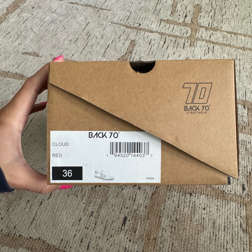 Back70 sneakers
